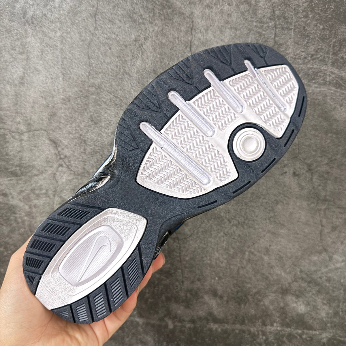 Air Monarch IV-415445-104