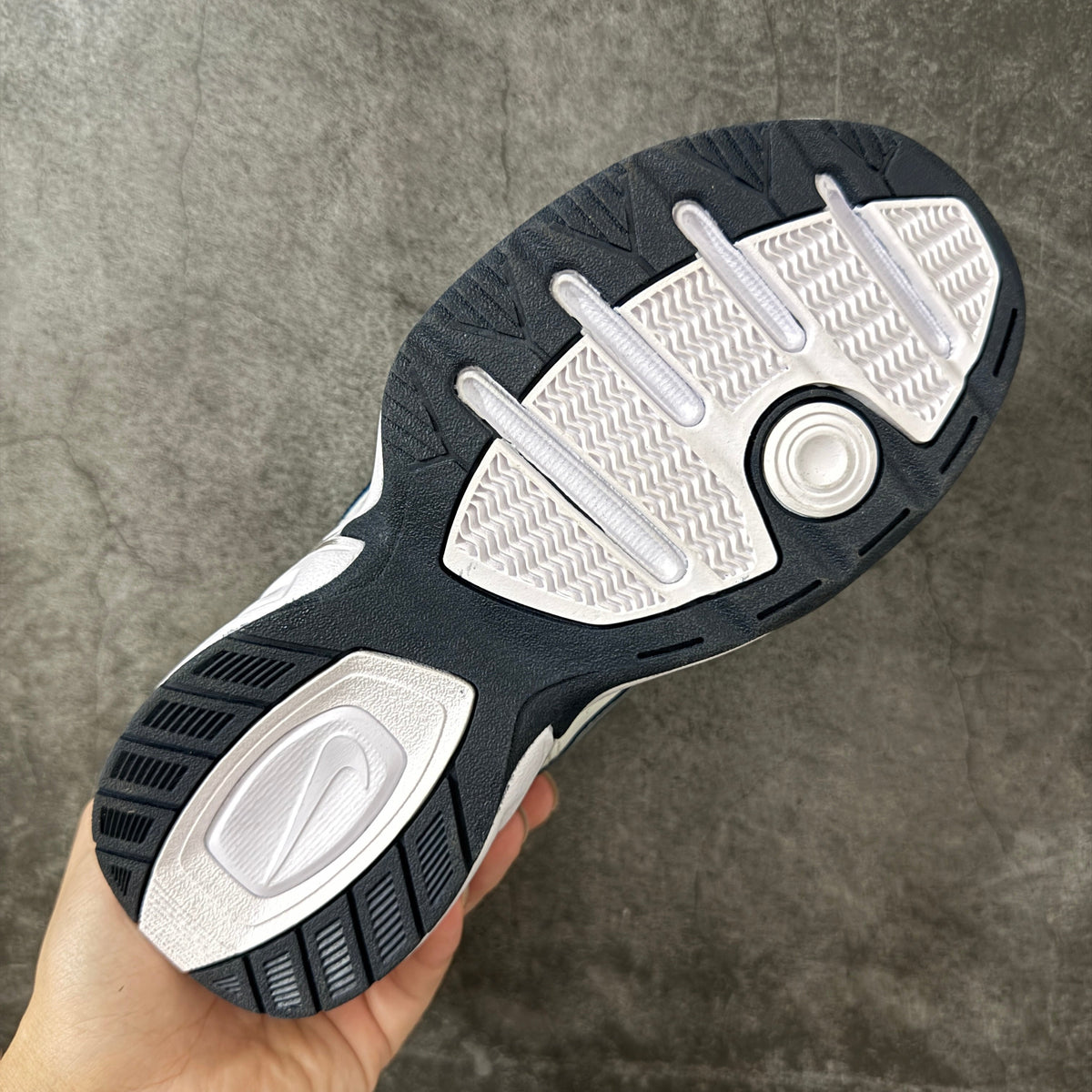 Air Monarch IV-415445-105
