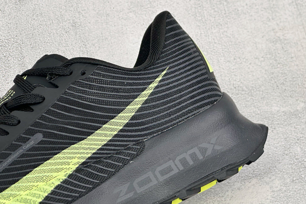 Zoomx ACG Ultrafly Trail-DA5424-105