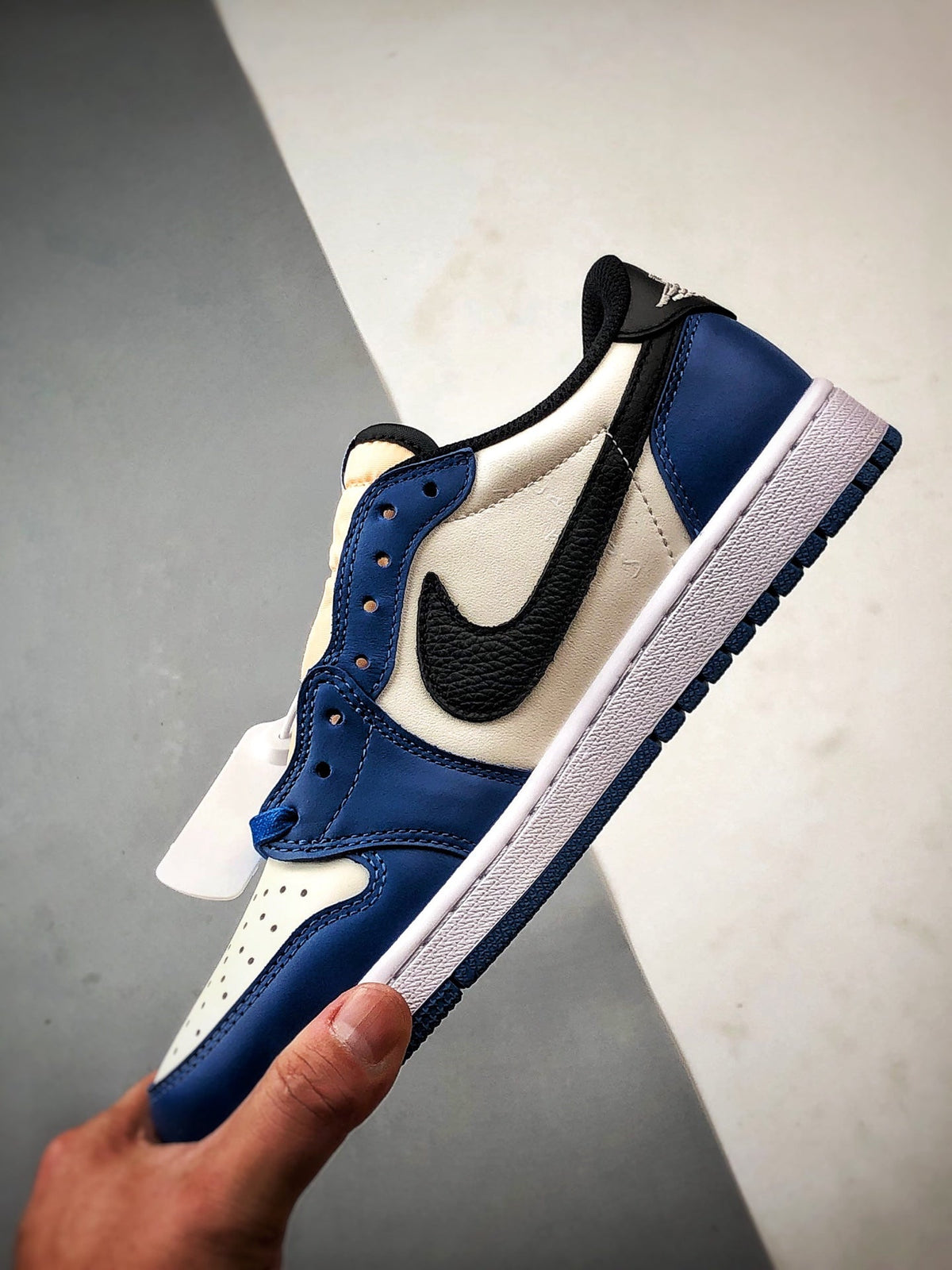Travis Scott x Fragment x Air Jordan 1 Low OG-DM7866-141