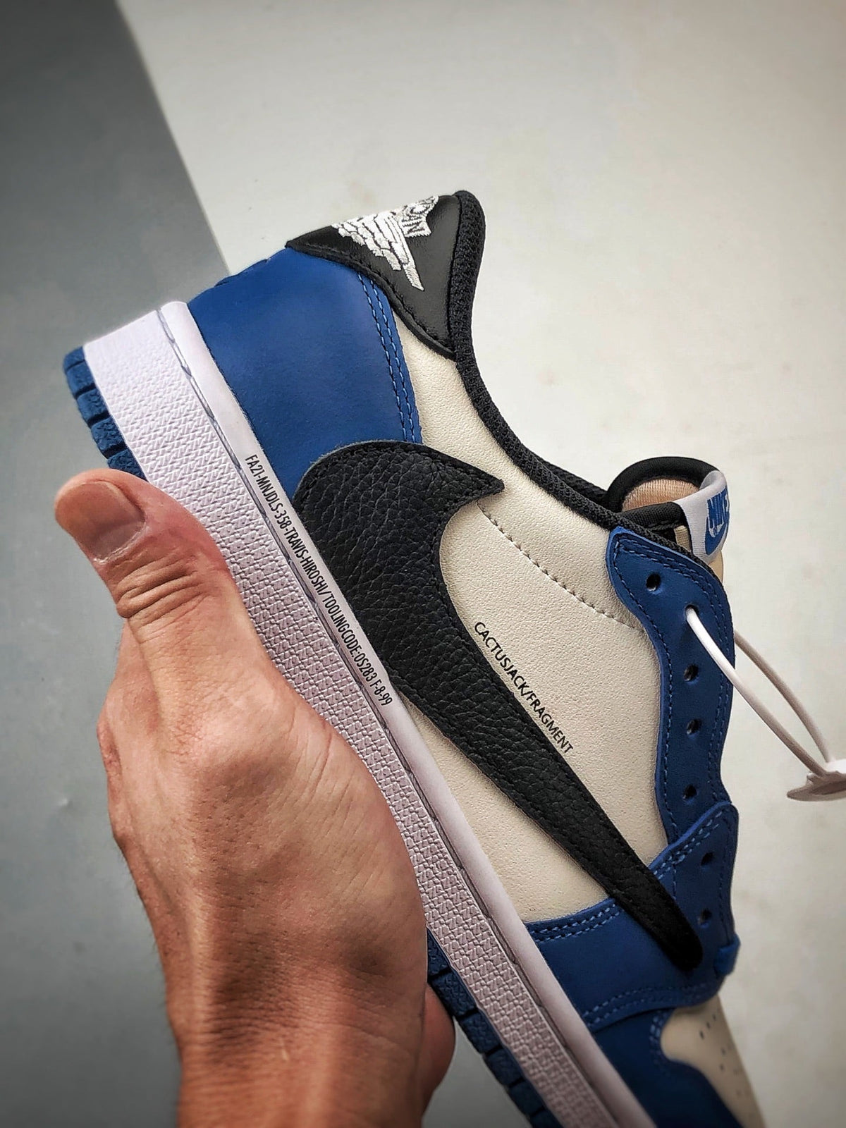 Travis Scott x Fragment x Air Jordan 1 Low OG-DM7866-141