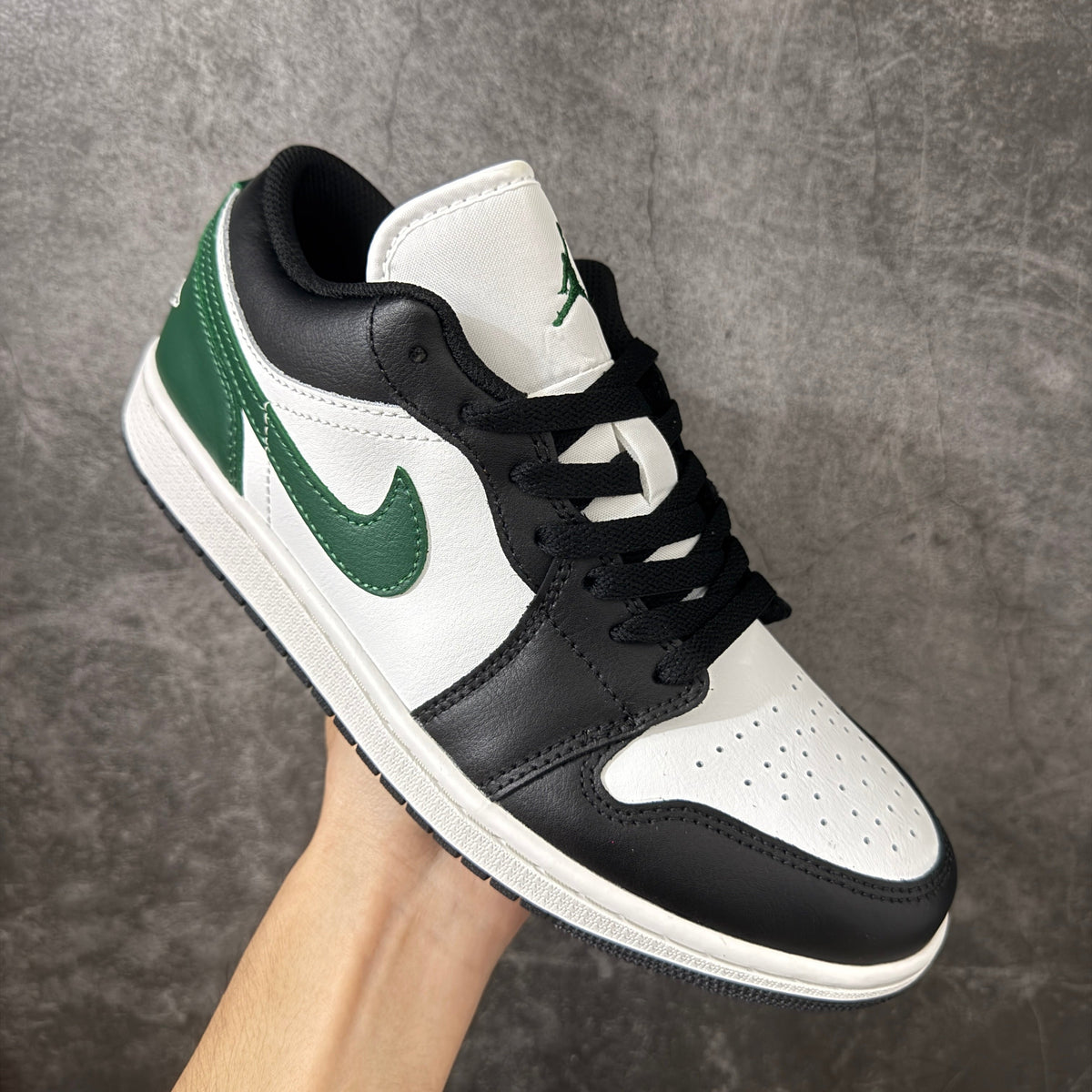 Air Jordan Low AJ1-553558-047