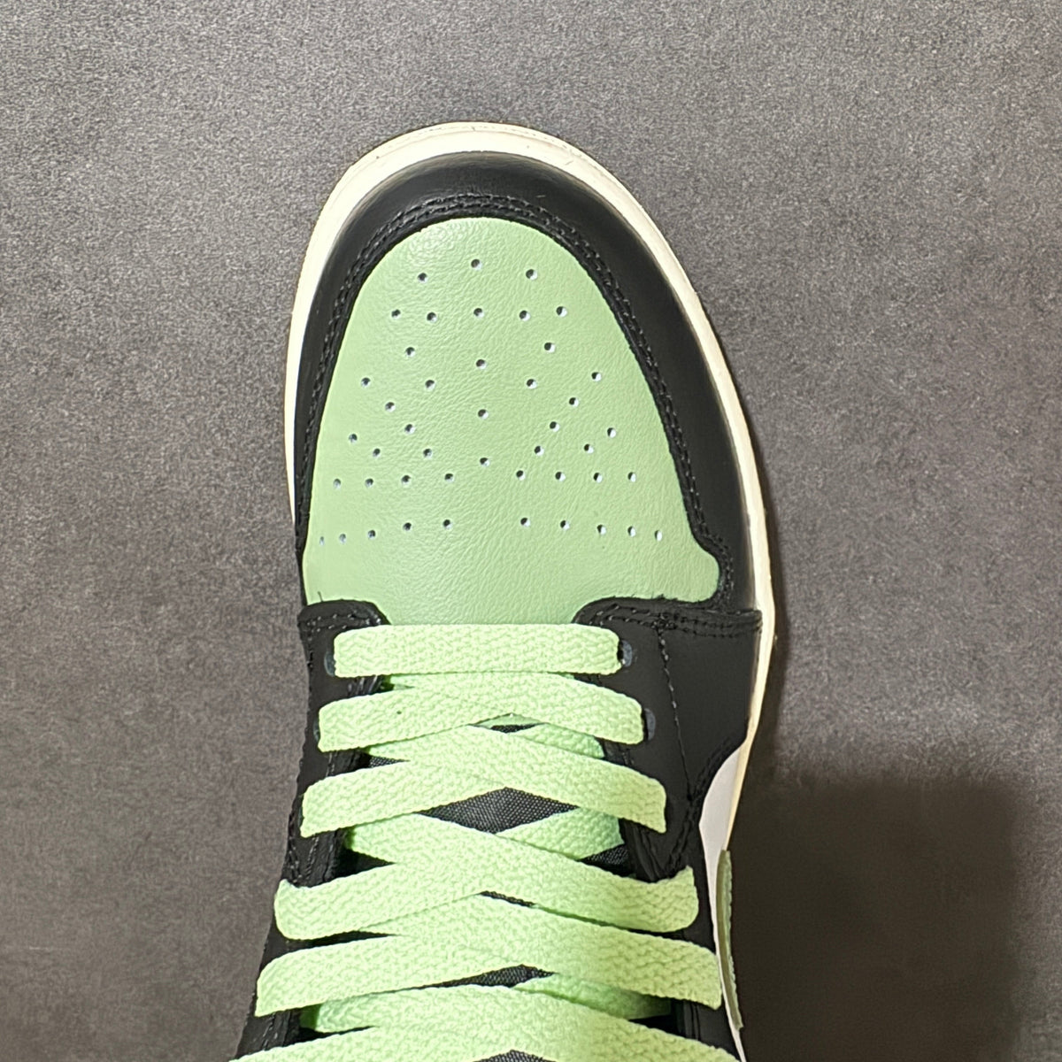 Air Jordan AJ1 Low-553560 081