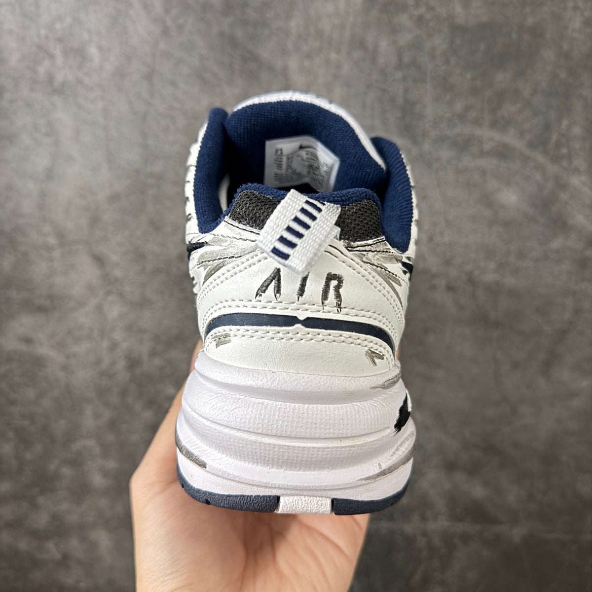 Air Monarch IV-415445-102