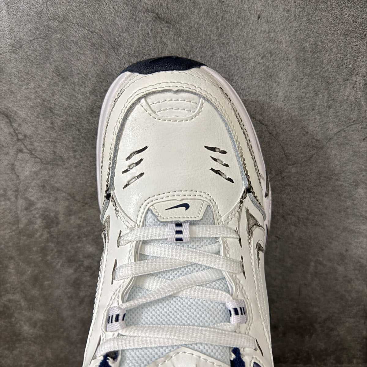 Air Monarch IV-415445-102