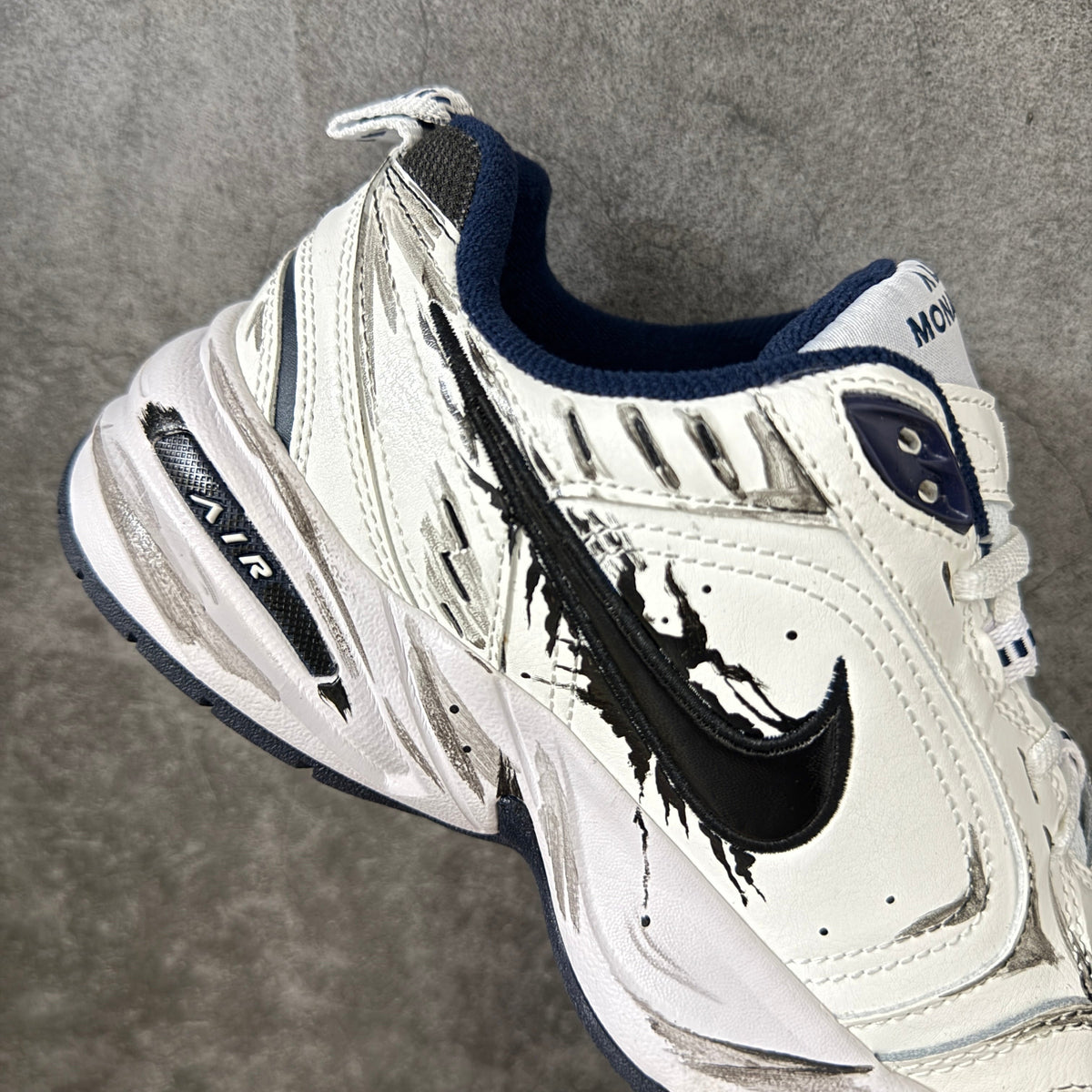 Air Monarch IV-415445-102