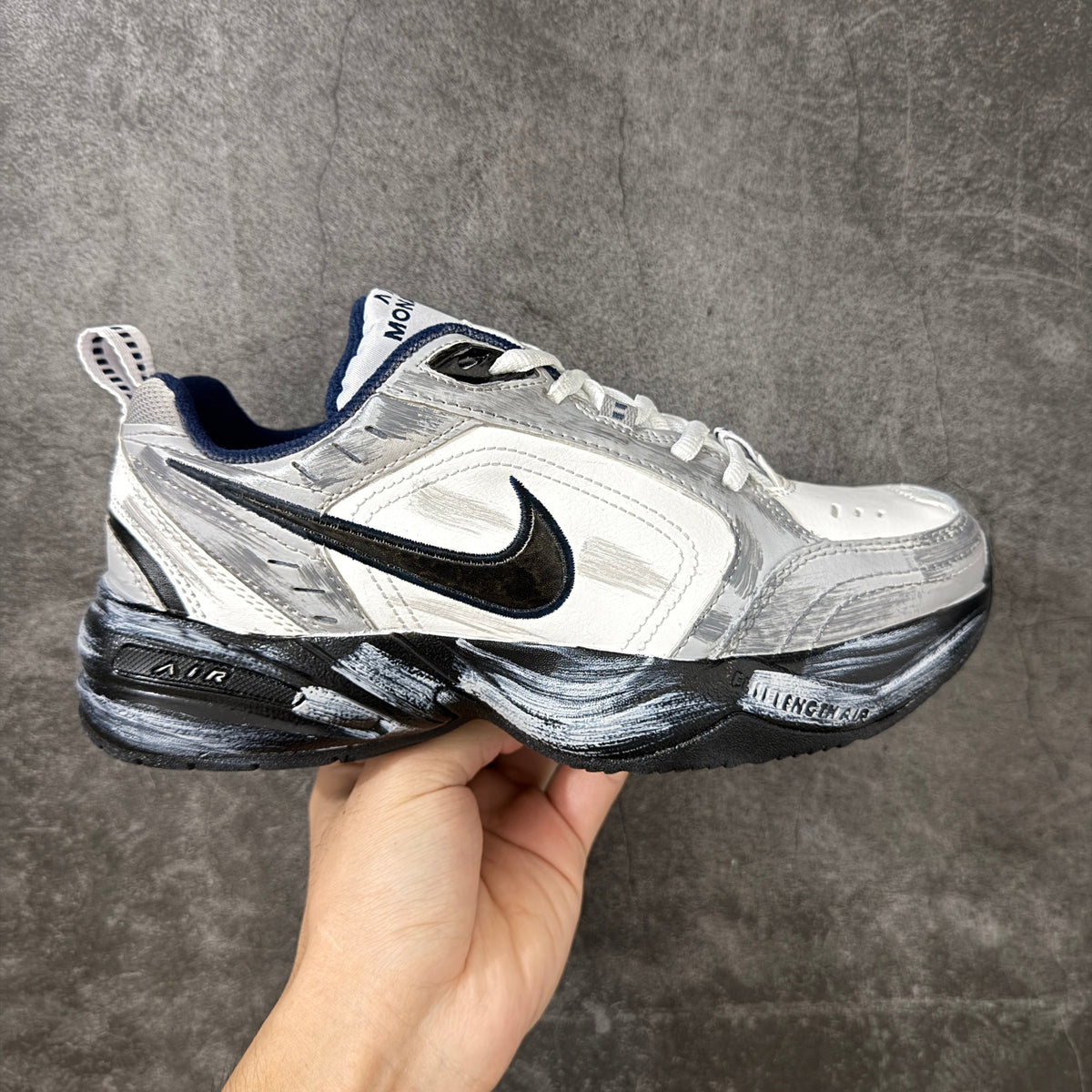 Air Monarch IV-415445-104