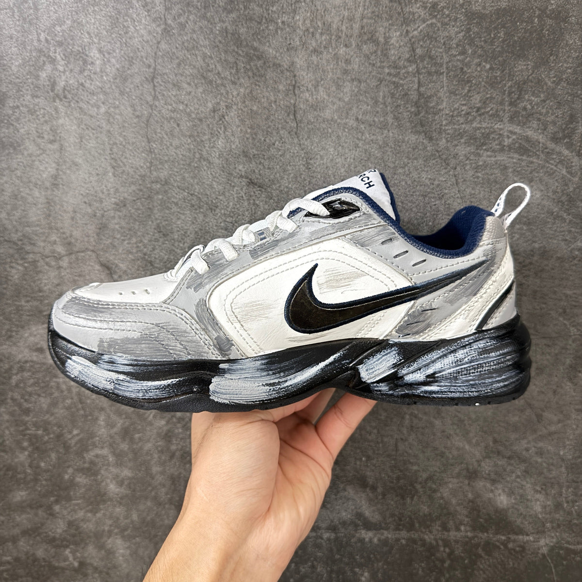 Air Monarch IV-415445-104
