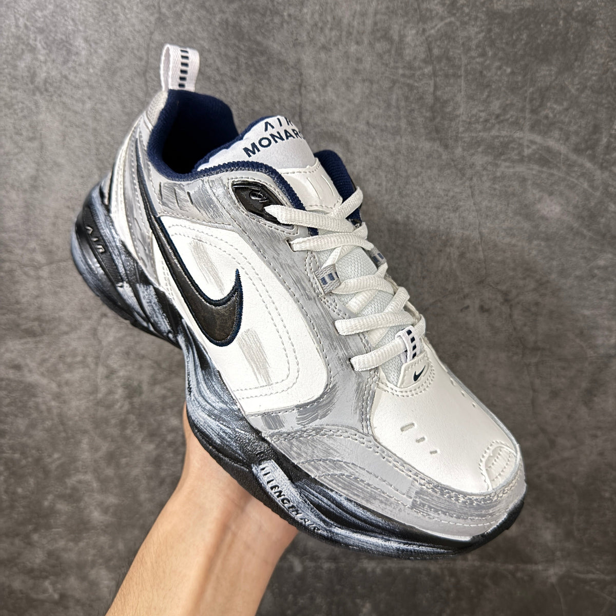 Air Monarch IV-415445-104