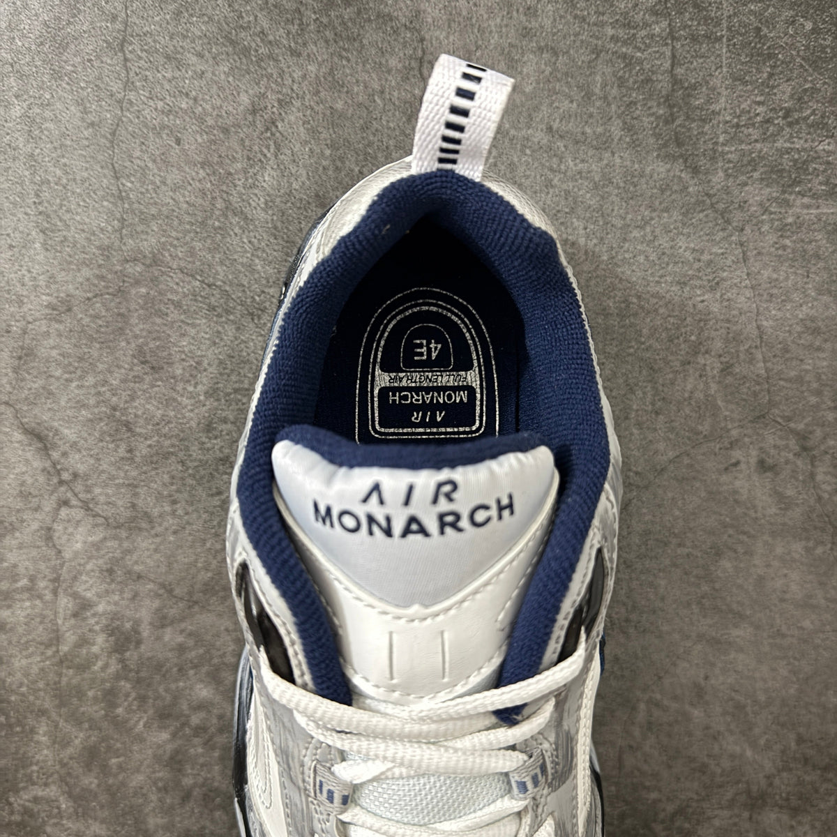 Air Monarch IV-415445-104