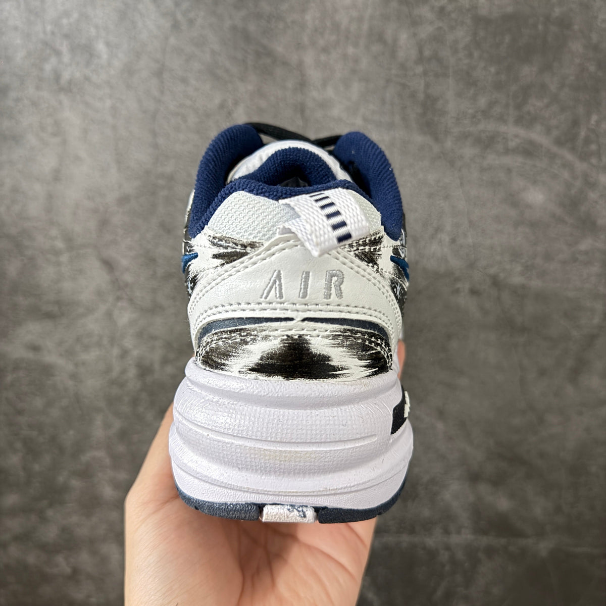 Air Monarch IV-415445-105