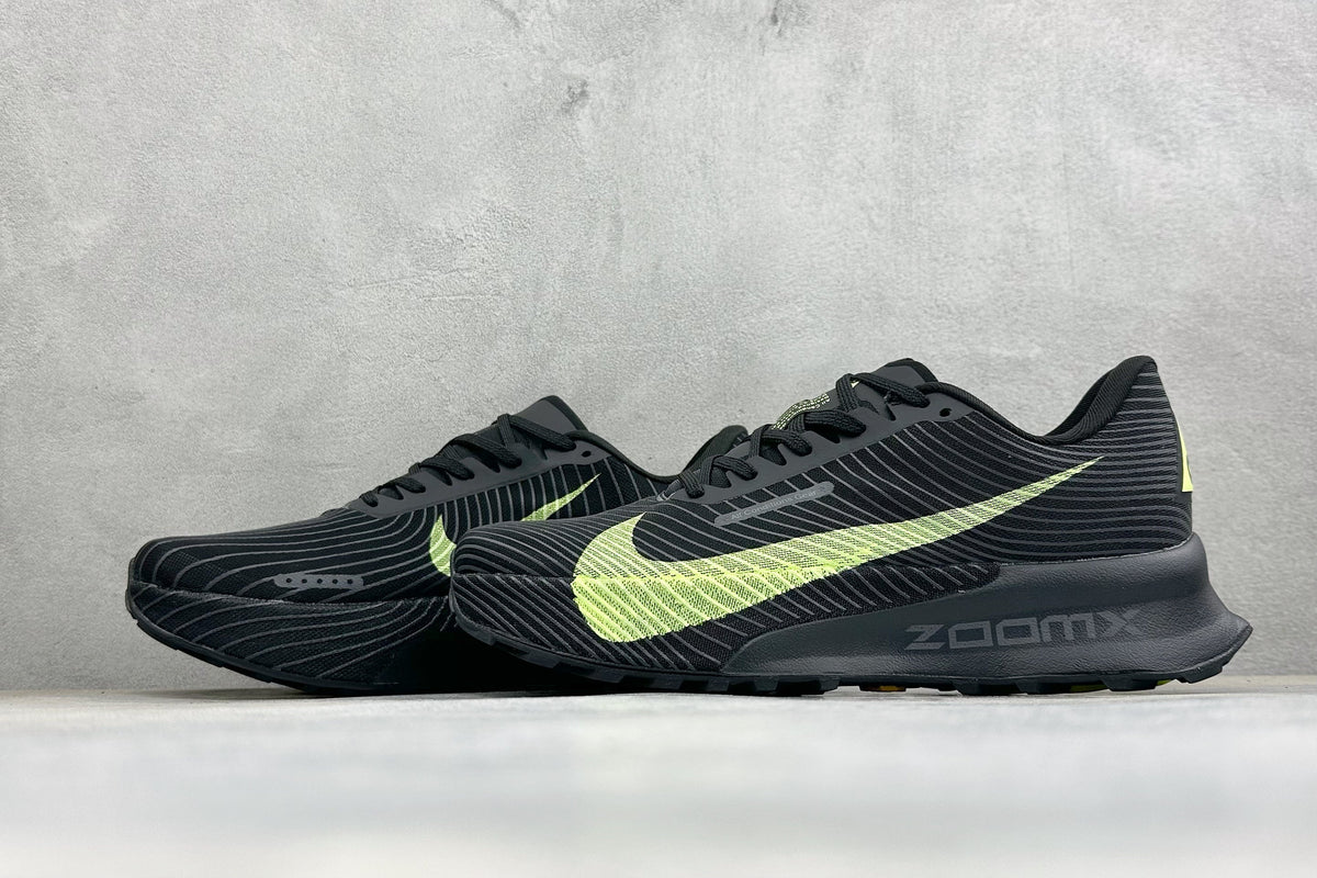 Zoomx ACG Ultrafly Trail-DA5424-105