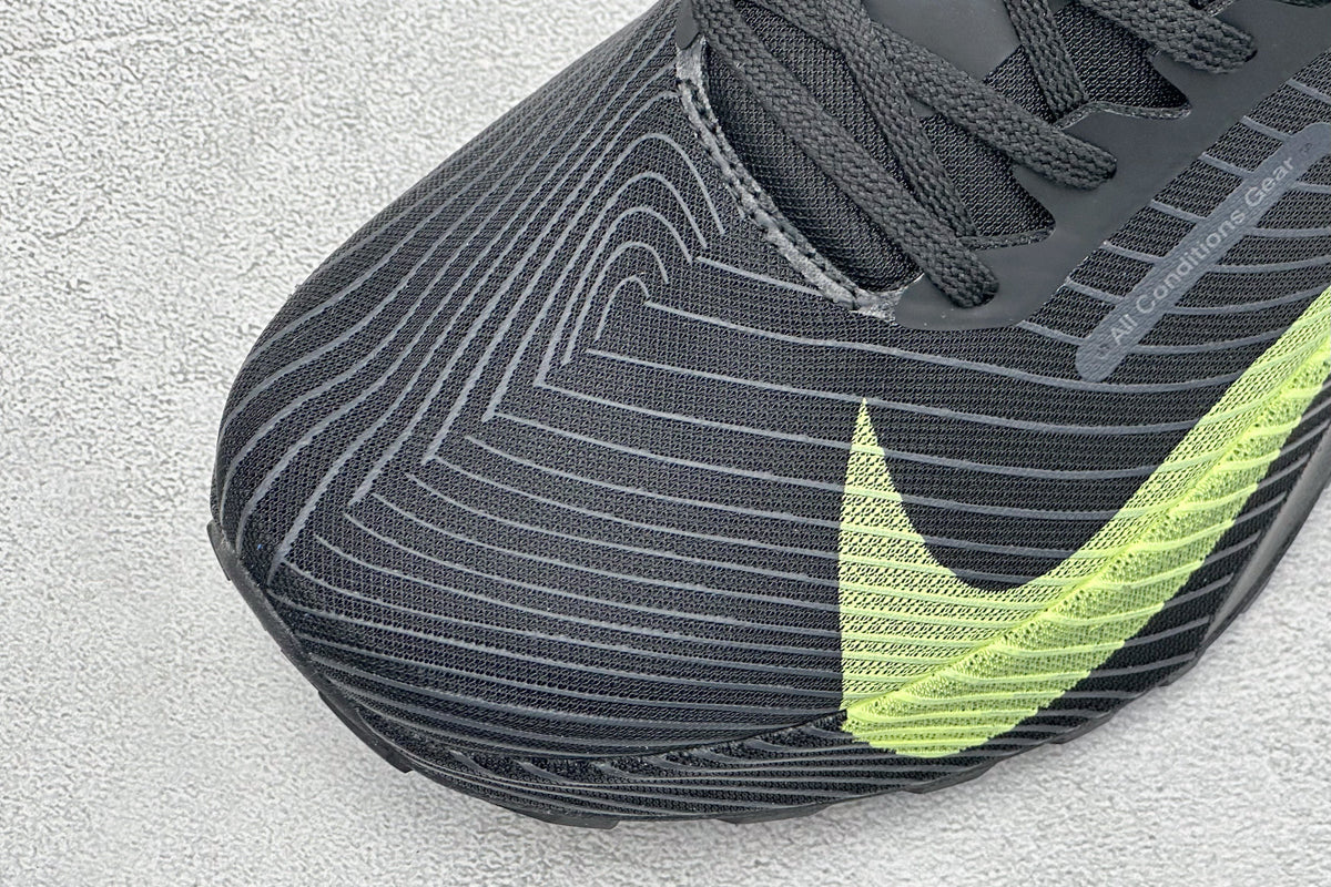 Zoomx ACG Ultrafly Trail-DA5424-105